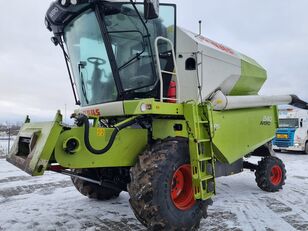 ماكينة حصادة دراسة Claas Avero 240