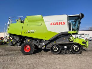 ماكينة حصادة دراسة Claas Lexion 760TT (з Європи) є в наявності