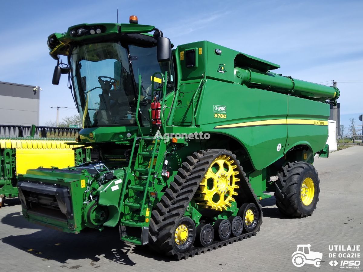 ماكينة حصادة دراسة John Deere S780i