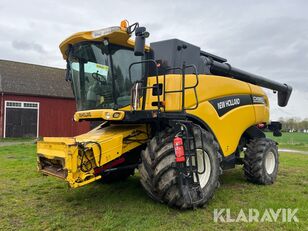 ماكينة حصادة دراسة New Holland CX880 FS