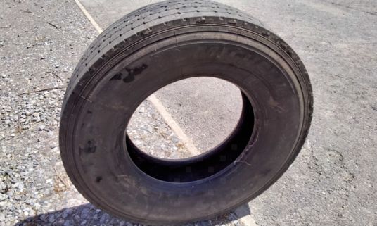 إطار عجلة الجرارة Michelin 295/80 R 22.5